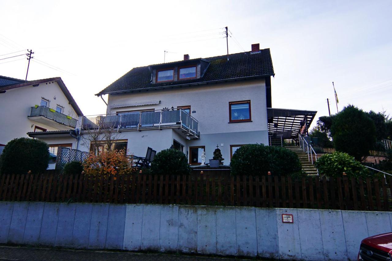 Kleines Glueck Apartment Burgbrohl Exterior photo